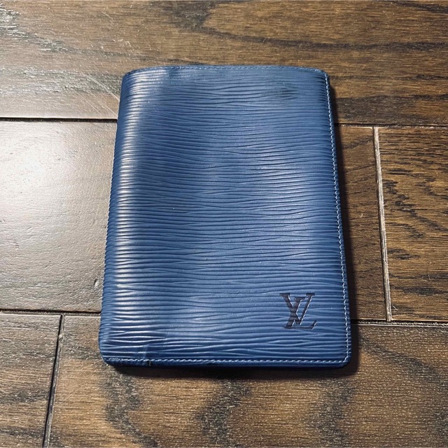 LOUIS VUITTON(ルイヴィトン)の【良品】LOUIS VUITTON エピ オーガナイザー パスポートケース レディースのファッション小物(パスケース/IDカードホルダー)の商品写真