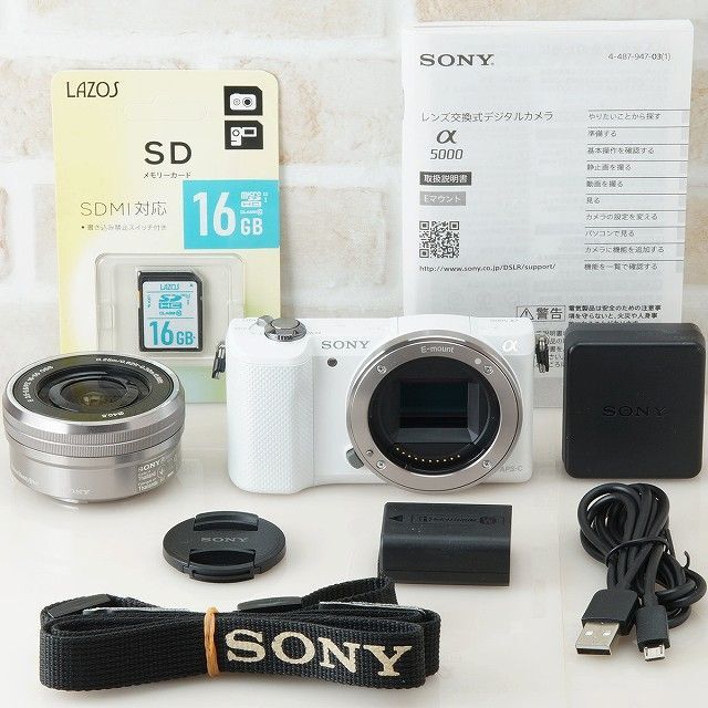 SONY(ソニー)のWi-Fi★ SONY α5000 ★7200ショット NFC ミラーレス一眼 スマホ/家電/カメラのカメラ(ミラーレス一眼)の商品写真