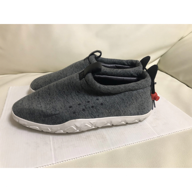 NIKE(ナイキ)のNIKE AIR MOC TECH FLEECE  エアモック メンズの靴/シューズ(スニーカー)の商品写真