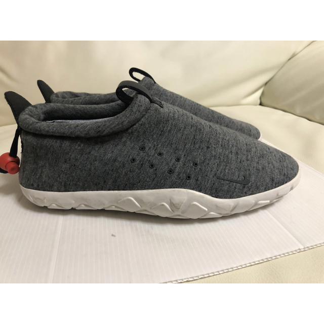 NIKE(ナイキ)のNIKE AIR MOC TECH FLEECE  エアモック メンズの靴/シューズ(スニーカー)の商品写真