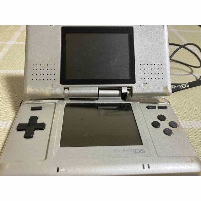 ニンテンドーDS(ニンテンドーDS)のニンテンドーDS 初代 エンタメ/ホビーのゲームソフト/ゲーム機本体(家庭用ゲーム機本体)の商品写真