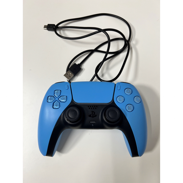 PlayStation(プレイステーション)の純正 ps5ワイヤレスコントローラー スターライト ブルー エンタメ/ホビーのゲームソフト/ゲーム機本体(その他)の商品写真