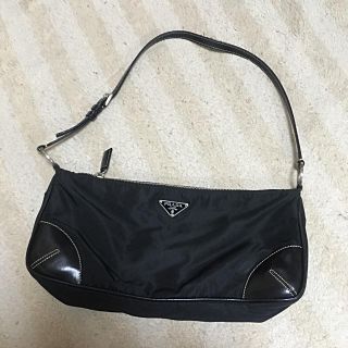 プラダ(PRADA)のプラダ ナイロン ハンドバッグ(ハンドバッグ)