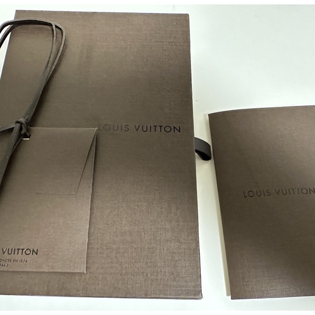 LOUIS VUITTON(ルイヴィトン)の【格安】LOUIS VUITTON ポルトフォイユ・ブラザ 長財布 ルイヴィトン メンズのファッション小物(長財布)の商品写真