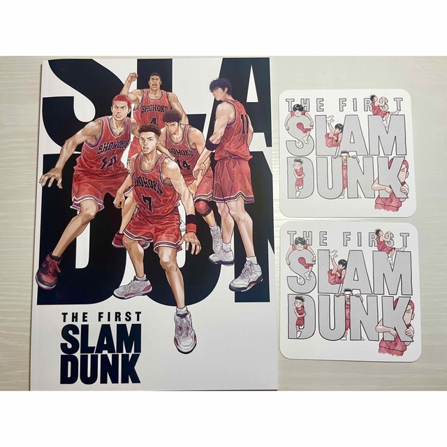 スラムダンク THE FIRST SLAM DUNK 映画 劇場版 パンフレット エンタメ/ホビーのおもちゃ/ぬいぐるみ(キャラクターグッズ)の商品写真