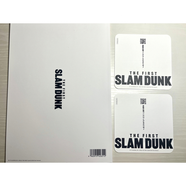 スラムダンク THE FIRST SLAM DUNK 映画 劇場版 パンフレット エンタメ/ホビーのおもちゃ/ぬいぐるみ(キャラクターグッズ)の商品写真