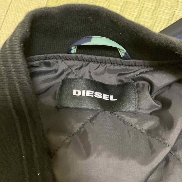 DIESEL(ディーゼル)のディーゼル　難あり品 メンズのジャケット/アウター(ナイロンジャケット)の商品写真