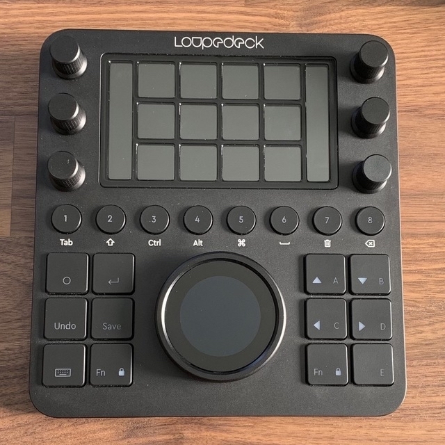 Loupedeck CT + 純正キャリングケース