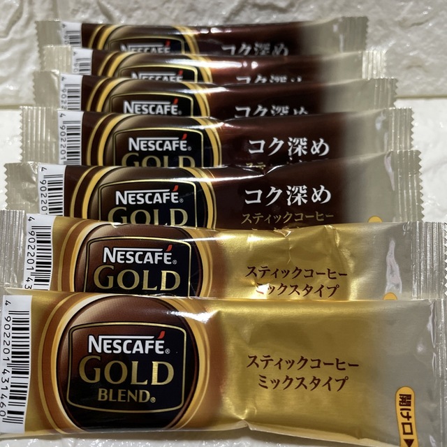 AGF(エイージーエフ)のブレンディスティック11本　ネスカフェゴールドブレンドスティック7本　合計18本 食品/飲料/酒の飲料(コーヒー)の商品写真