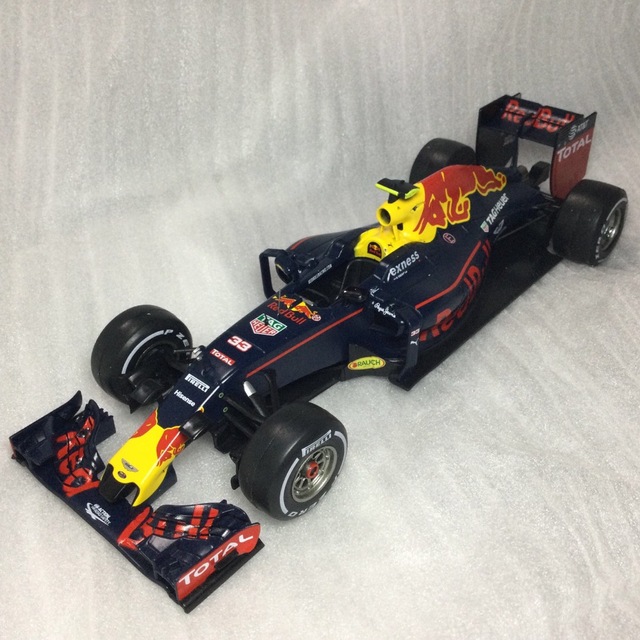 RED BULL RB12 マックス・フェルスタッペン 1/24デアゴスティーニ