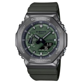 ジーショック(G-SHOCK)のG-SHOCK メタルカバード 八角形フォルム GM-2100B-3ADR(腕時計(アナログ))