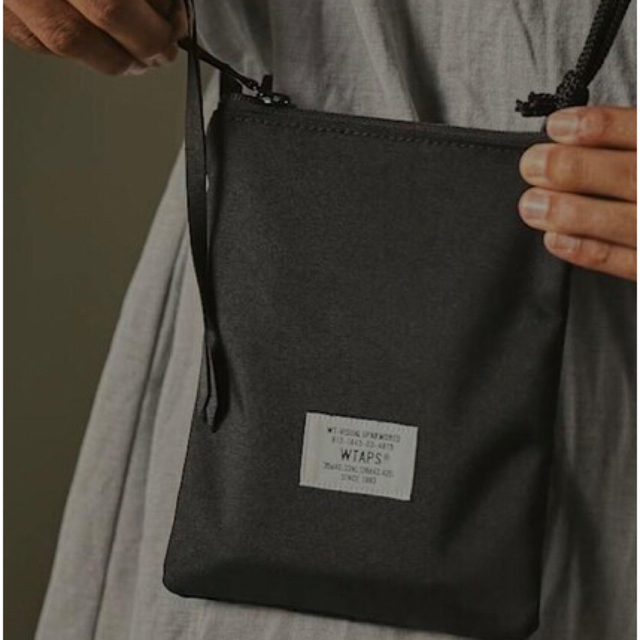 W)taps(ダブルタップス)のWTAPS 222TQDT-CG03 HANG OVER POUCH 新品 メンズのバッグ(ショルダーバッグ)の商品写真