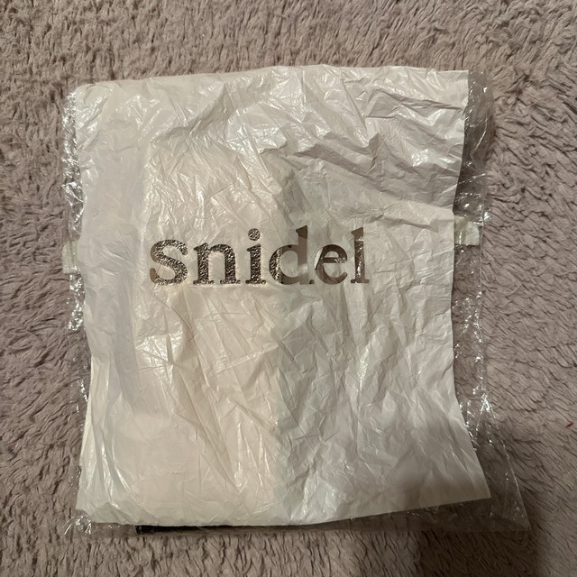 SNIDEL(スナイデル)の 新品タグ付き未開封品　⭐︎ SNIDEL スナイデル フェイクレザー太ベルト レディースのファッション小物(ベルト)の商品写真