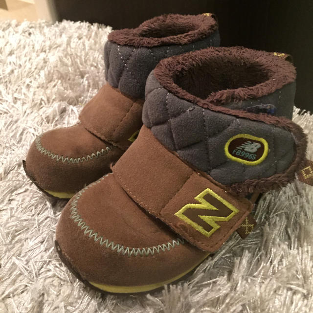 New Balance(ニューバランス)のニューバランス♡冬用スニーカー キッズ/ベビー/マタニティのキッズ靴/シューズ(15cm~)(スニーカー)の商品写真