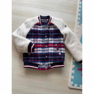 トミーヒルフィガー(TOMMY HILFIGER)のTommy HILFIGER  キッズ　ボア   アウター　130(ジャケット/上着)