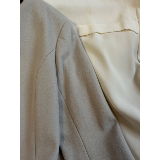 MK MICHEL KLEIN(エムケーミッシェルクラン)の美品　ミッシェルクラン　水色　ブルーグレー　コート レディースのジャケット/アウター(ロングコート)の商品写真