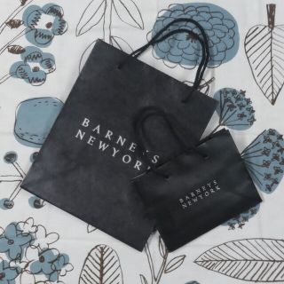 BARNEYS NEW YORK(ショップ袋)のフリマアイテム一覧 BARNEYS NEW YORK(ショップ袋)のフリマアイテム一覧
