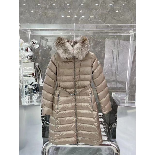 最大80%オフ! - MONCLER 早い者勝ち!MONCLER ダウンコート TINUVIEL
