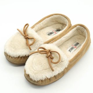 ミネトンカ(Minnetonka)のミネトンカ ファーモカシン kylah slipper 40727 レザー スリッポン シューズ 靴 レディース 7サイズ ベージュ Minnetonka(スリッポン/モカシン)