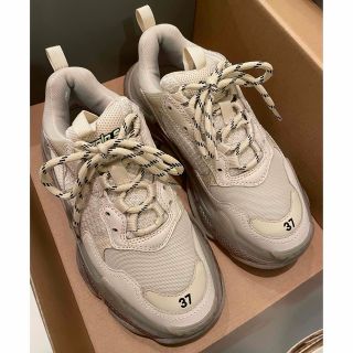 バレンシアガ(Balenciaga)のバレンシアガ　トリプルs(スニーカー)