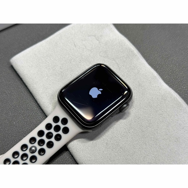 Apple Watch S5