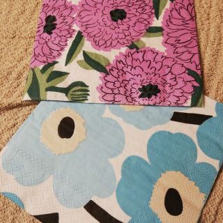 マリメッコ(marimekko)のペーパーナプキン　２種各2枚　マリメッコ　北欧(その他)