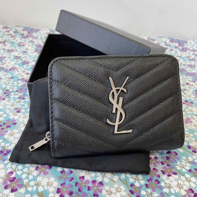 SAINT LAURENT PARIS 財布 二つ折りキルティングレザーブラック-