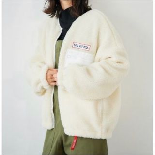 MILKFED. - MILKFED☆BACKLOGO BOA ZIPUP V-NECK JACKETの通販｜ラクマ