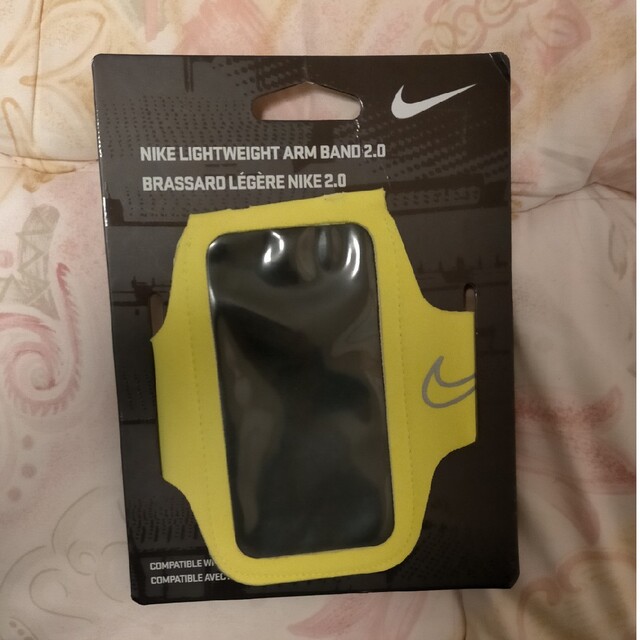 NIKE(ナイキ)の【未使用品】NIKEランニングスマホカバー スマホ/家電/カメラのスマホアクセサリー(モバイルケース/カバー)の商品写真