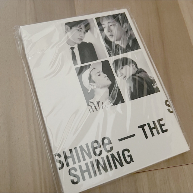 SHINee(シャイニー)のshinee ポストカード エンタメ/ホビーのタレントグッズ(アイドルグッズ)の商品写真