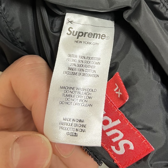 Supreme(シュプリーム)のSupreme Flannel Reversible Puffer Jacket メンズのジャケット/アウター(ダウンジャケット)の商品写真