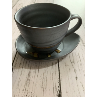 渋い 黒マグカップ&ソーサー 2個セット 和洋食器 美濃焼 オシャレ カフェ風(食器)