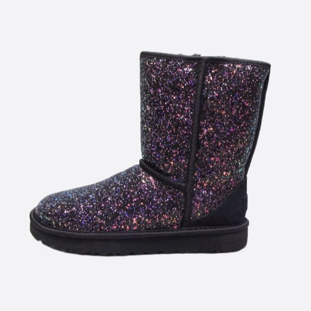 UGG(アグ)の★新品★UGG★クラシックショートコスモス (Black/W7/24cm) レディースの靴/シューズ(ブーツ)の商品写真