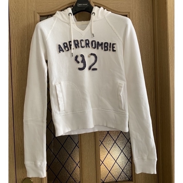 Abercrombie&Fitch(アバクロンビーアンドフィッチ)の２枚組　❤️Abercrombie&Fitch❤️ レディースのトップス(パーカー)の商品写真