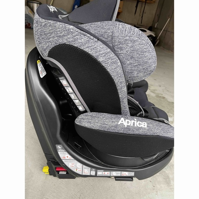 Aprica 新生児から使えるチャイルドシート 自動車用チャイルドシート本体