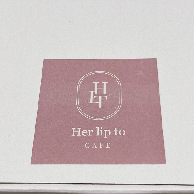 Her lip to(ハーリップトゥ)のHer lip to CAFE プレート インテリア/住まい/日用品のキッチン/食器(食器)の商品写真