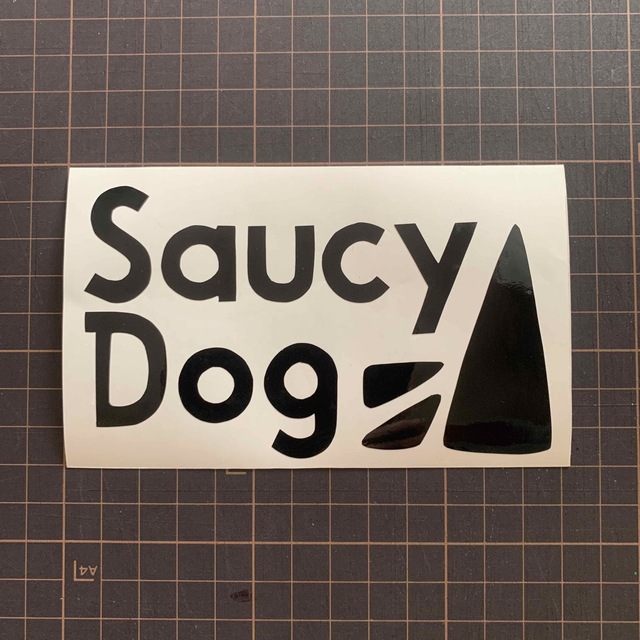 Saucy Dog ロゴ カッティングステッカー | フリマアプリ ラクマ