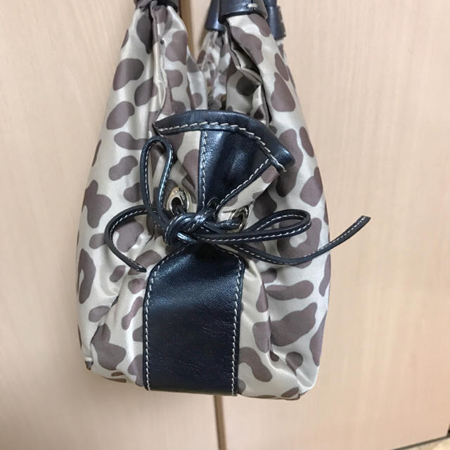 kate spade new york(ケイトスペードニューヨーク)の今日だけ値下げ♡kate spade♡レオパード柄のバッグ♡美品♡ レディースのバッグ(ハンドバッグ)の商品写真