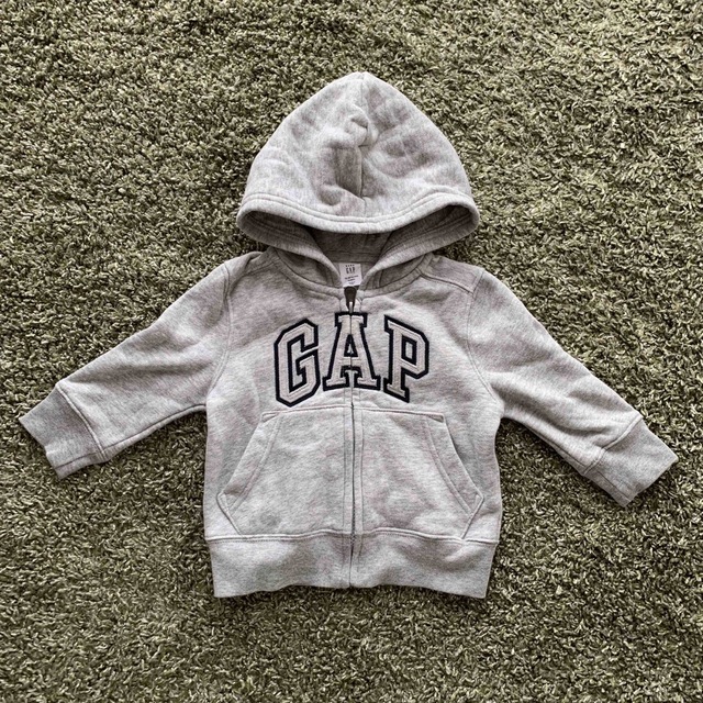 babyGAP(ベビーギャップ)のbabyGAP パーカー キッズ/ベビー/マタニティのベビー服(~85cm)(トレーナー)の商品写真