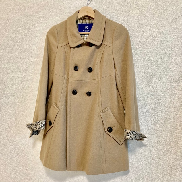 BURBERRY BLUE LABEL(バーバリーブルーレーベル)の即日発送★【美品】バーバリー コート ラビットファー M レディースのジャケット/アウター(ピーコート)の商品写真