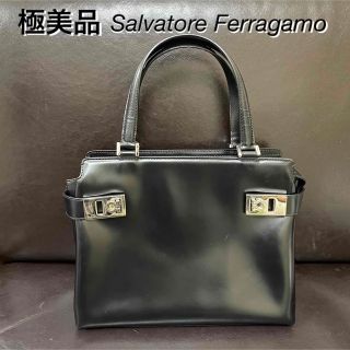 Salvatore Ferragamo - 【本日までセール】極美品 フェラガモ