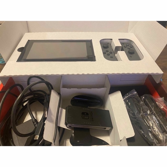 Nintendo Switch - Nintendo Switch本体(グレー)の通販 by ちょこ's