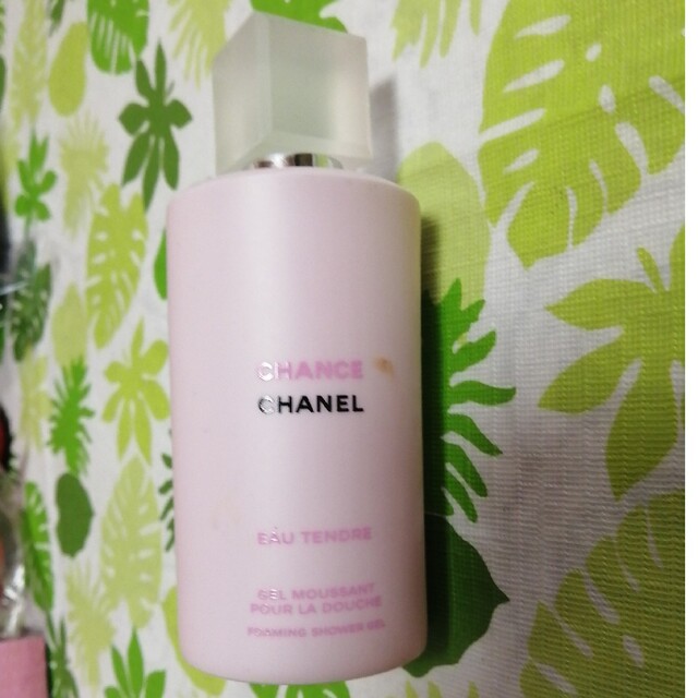 CHANEL チャンス オー タンドゥル シャワー ジェル