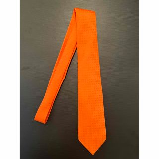 エルメス(Hermes)のHERMES オレンジ　ネクタイ　美品(ネクタイ)