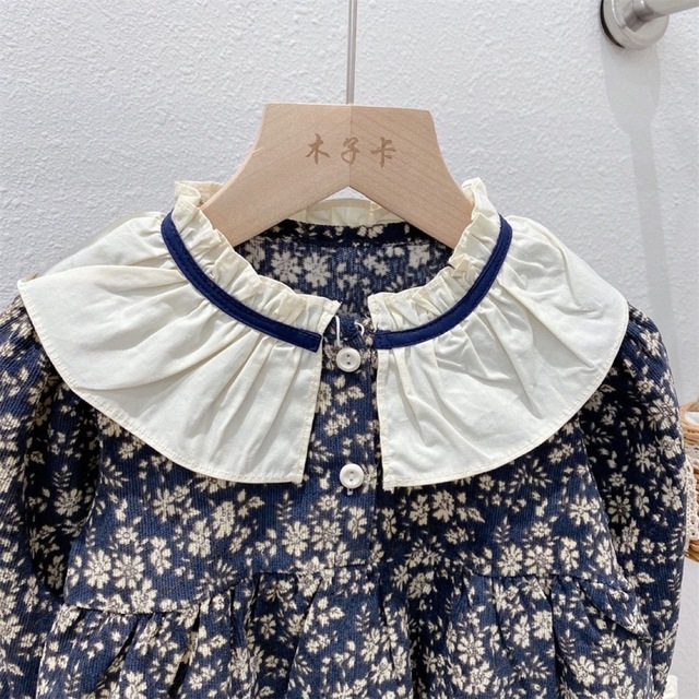 スウェード調小花柄ワンピース キッズ/ベビー/マタニティのキッズ服女の子用(90cm~)(ワンピース)の商品写真