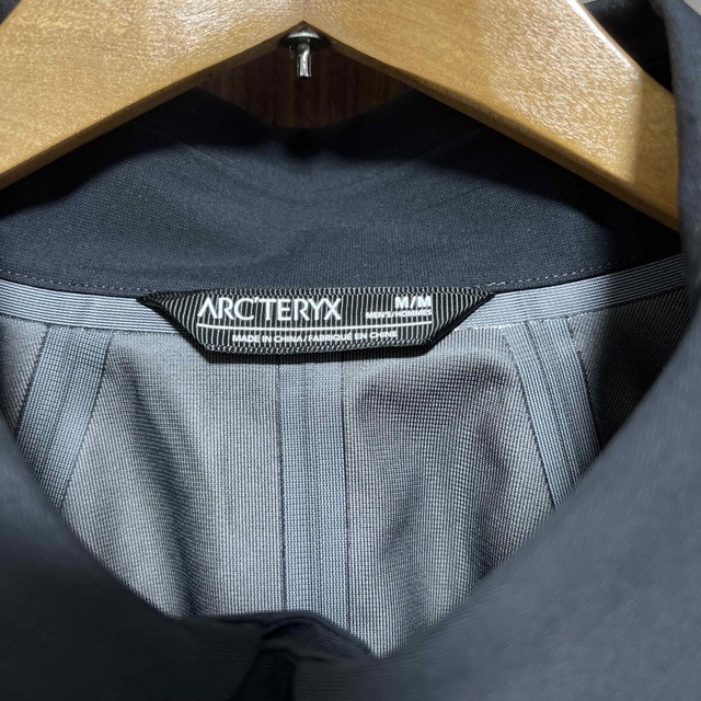 ARC'TERYX(アークテリクス)のアークテリクス  ケッペル　トレンチコート メンズのジャケット/アウター(トレンチコート)の商品写真