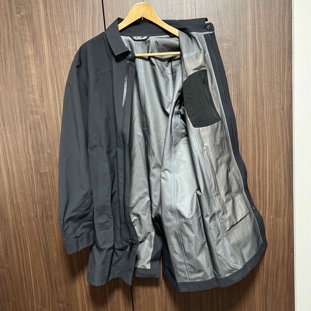 ARC'TERYX(アークテリクス)のアークテリクス  ケッペル　トレンチコート メンズのジャケット/アウター(トレンチコート)の商品写真