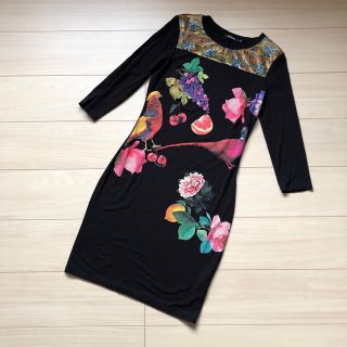 デシグアル(DESIGUAL)のデシグアル　ワンピース　XS 七分　ブラック　鳥　花　果物(ひざ丈ワンピース)