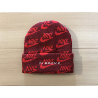 シュプリーム(Supreme)のシュプリーム　Nike Jacquard Logos Beanie　赤(ニット帽/ビーニー)