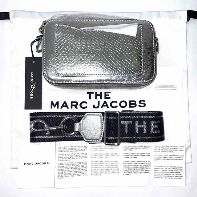 大特価お得 MARC JACOBS マークジェイコブス スナップショット メタリックストライプ シルバーの通販 by kii_fitness's  shop｜マークジェイコブスならラクマ